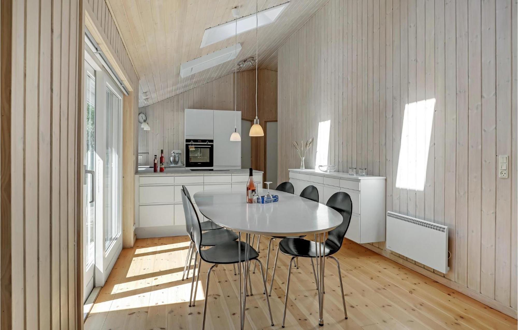 Awesome Home In Nexo With Sauna Snogebæk Exteriör bild