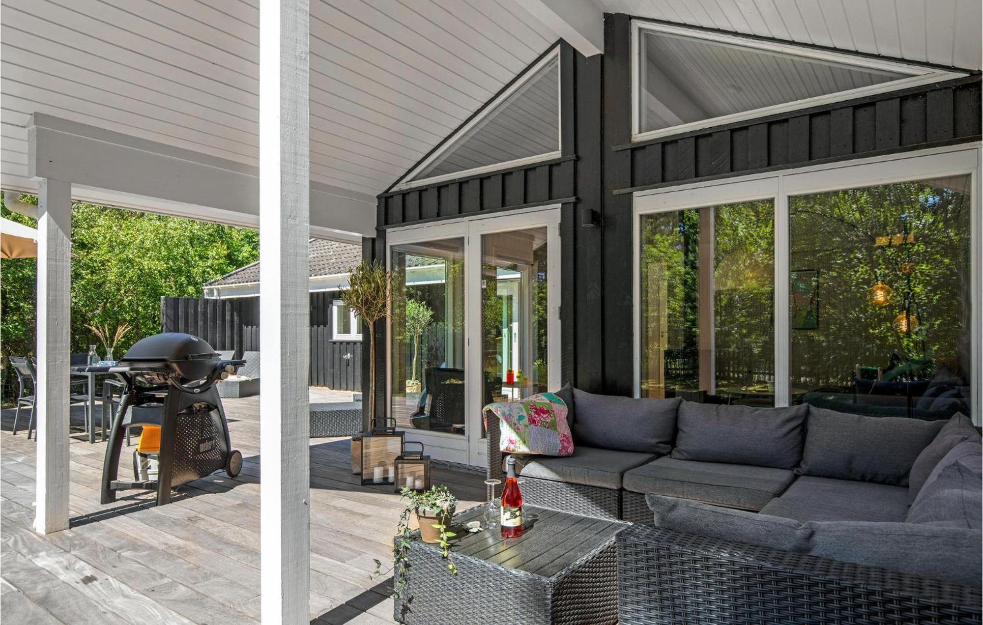 Awesome Home In Nexo With Sauna Snogebæk Exteriör bild