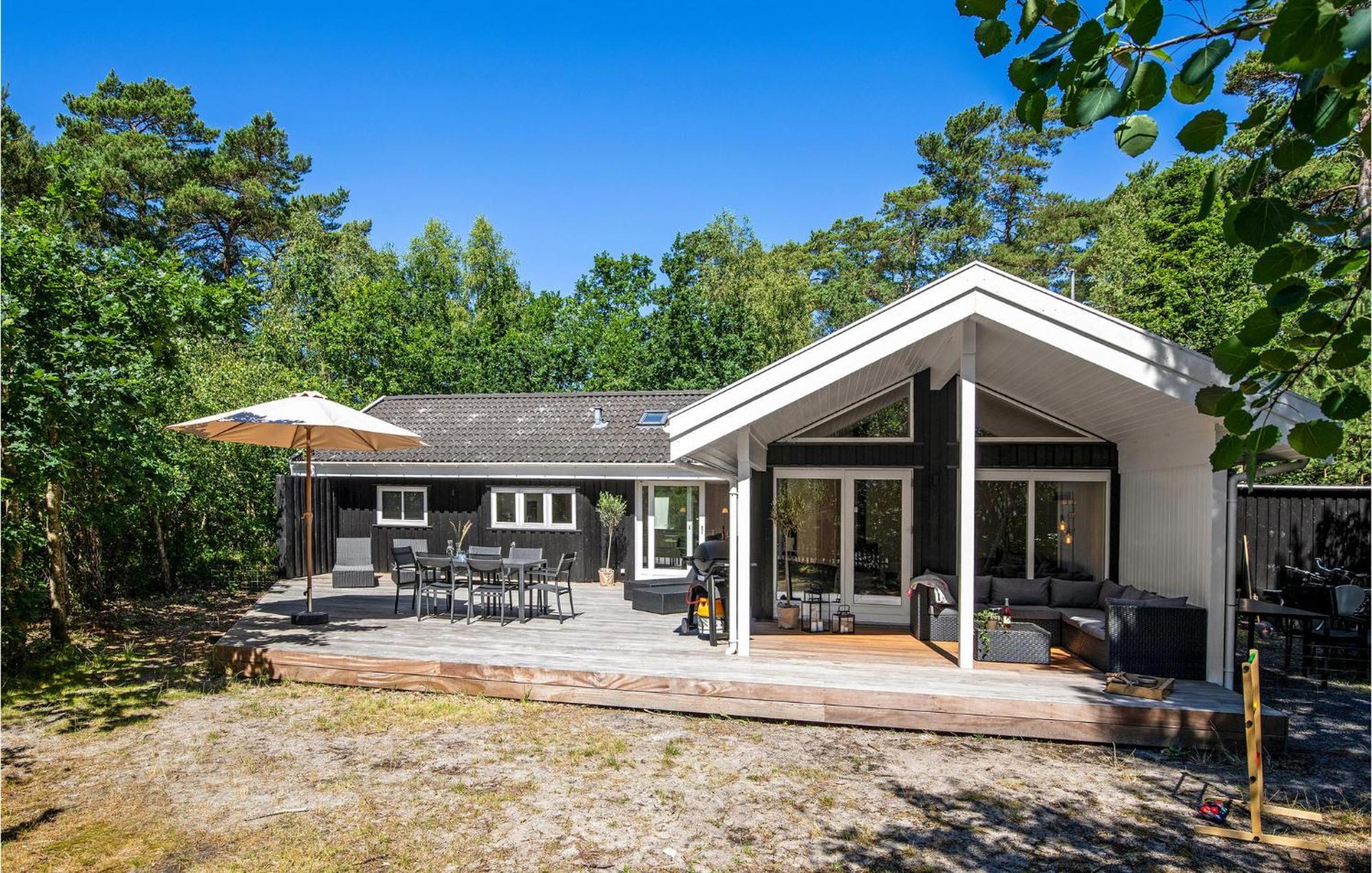 Awesome Home In Nexo With Sauna Snogebæk Exteriör bild