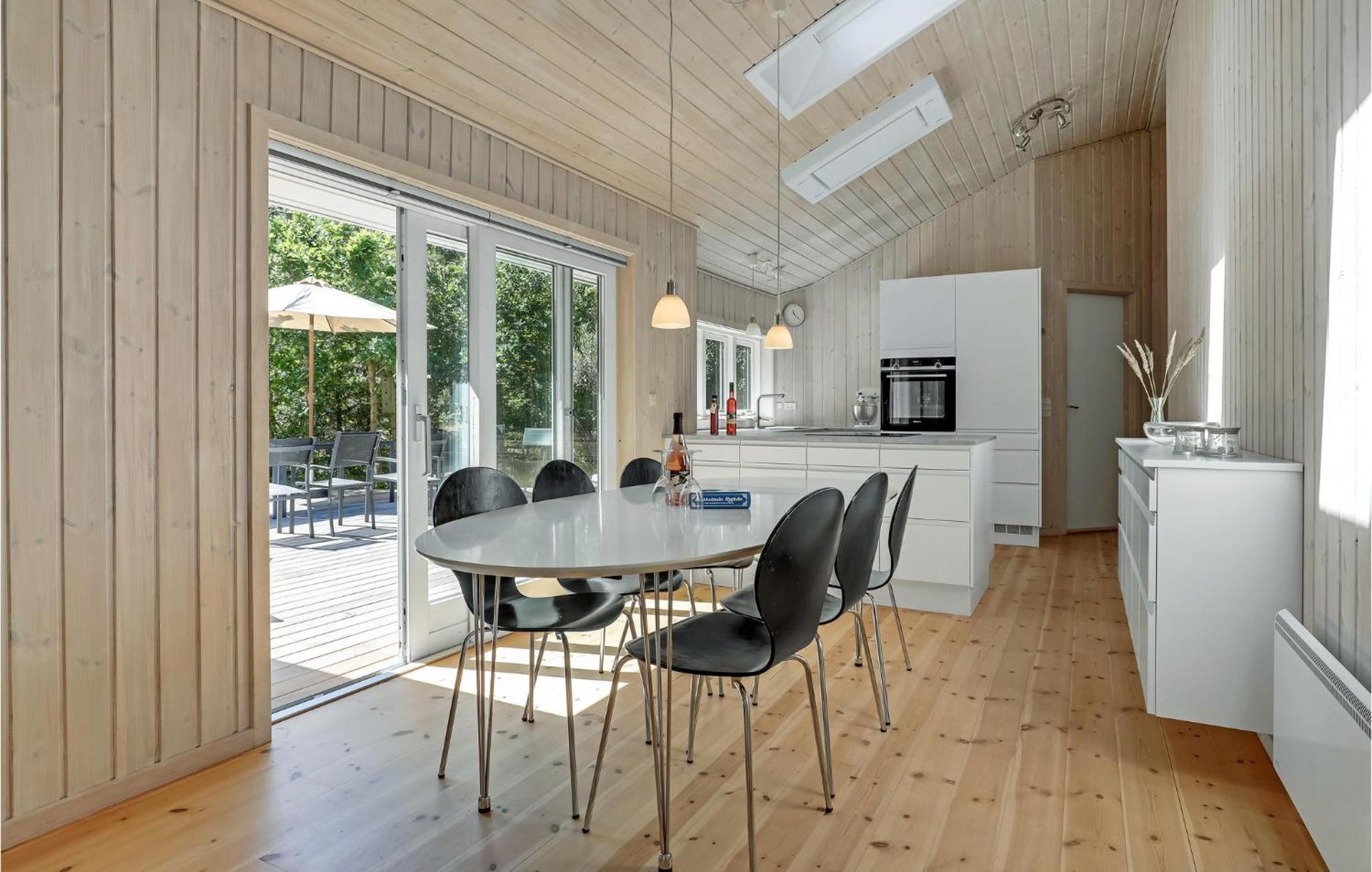 Awesome Home In Nexo With Sauna Snogebæk Exteriör bild