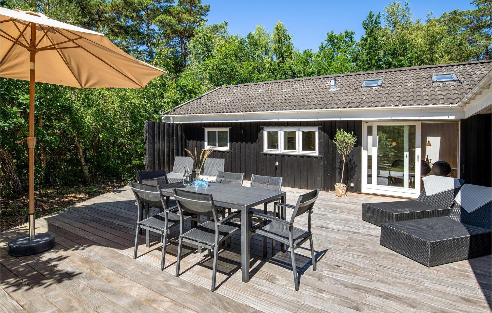 Awesome Home In Nexo With Sauna Snogebæk Exteriör bild
